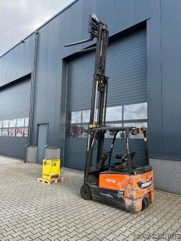 Carretilla elevadora Doosan B18-T7 triplexmast, ss electrisch