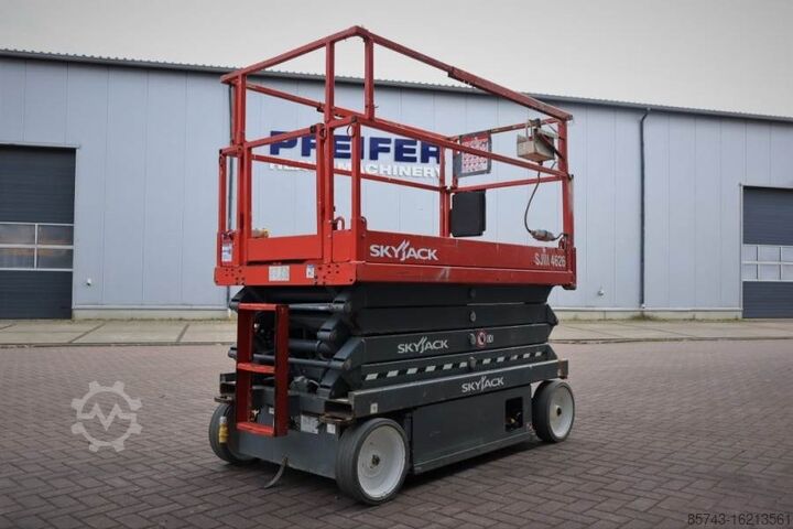 Scissor lift SkyJack SJ4626 ELECTRIC, 10M WORKING HEIGHT, 454KG CAPACIT