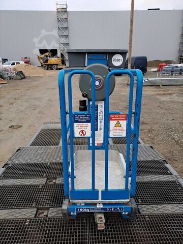 Vertikaler Mastlift JLG Pecolift