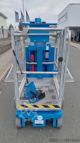 מעלית תורן אנכית Genie GR 12