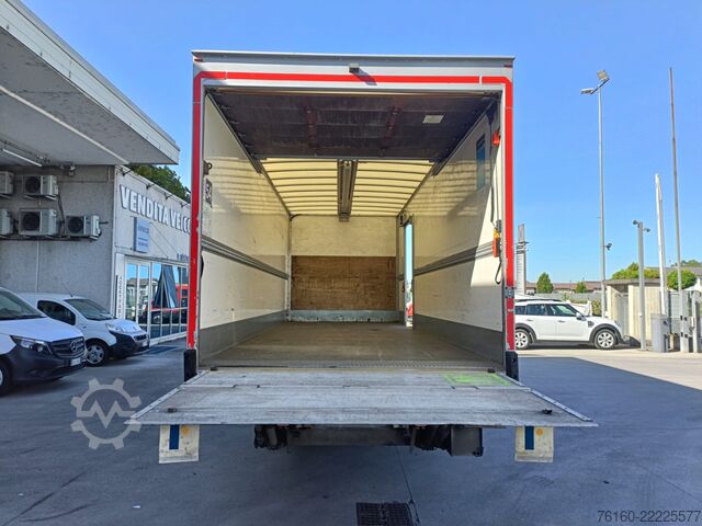 Kastenwagen mit Seitentür und Ladebordwand Iveco EUROCARGO 120E19P