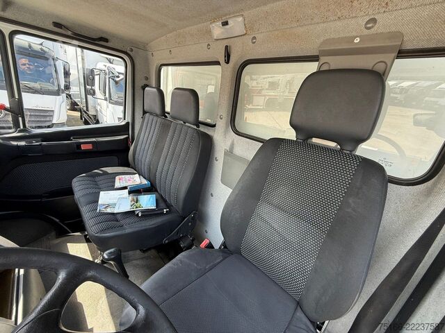 Furgão frigorífico MERCEDES-BENZ VARIO 816 D Kühlkoffer 4 m LBW 1 TO.*TK T 800 R