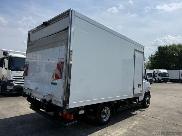 Furgão frigorífico MERCEDES-BENZ VARIO 816 D Kühlkoffer 4 m LBW 1 TO.*TK T 800 R