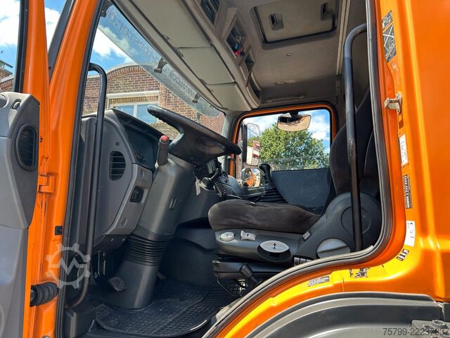Трехсторонний самосвал MERCEDES-BENZ 1828 3Skipper + PKG 12001 Kran 4x2