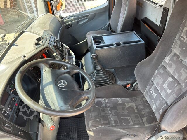 Трехсторонний самосвал MERCEDES-BENZ 1828 3Skipper + PKG 12001 Kran 4x2