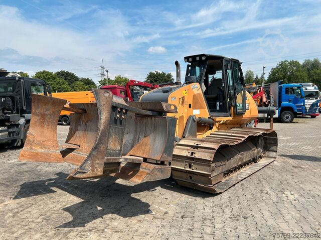 Xe lu rung CASE 1650M Raupe