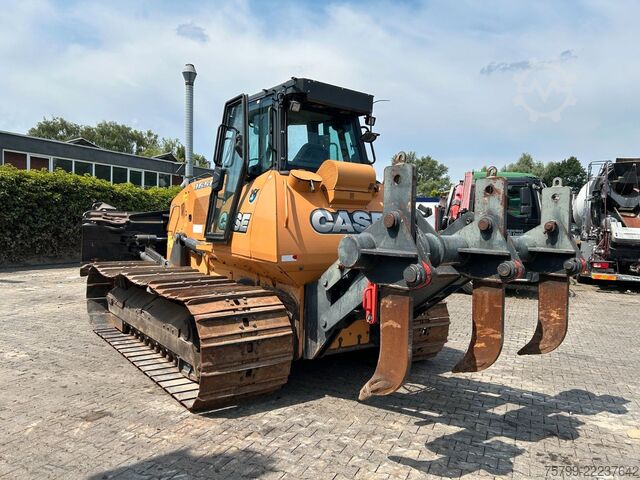 Xe lu rung CASE 1650M Raupe