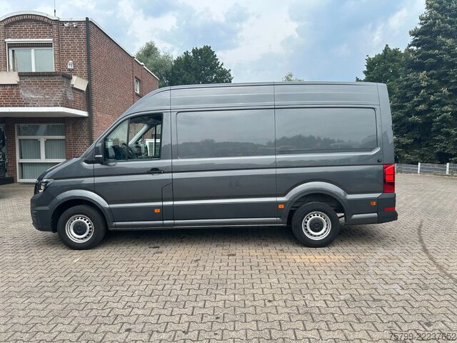 Xe van mui cao MAN TGE Kastenwagen 4x2