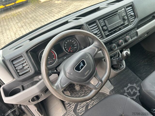 Xe van mui cao MAN TGE Kastenwagen 4x2