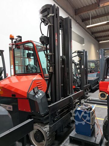  Combilift CBE4000 TRIPLEX 6500 FULL CABIN FREE LIF