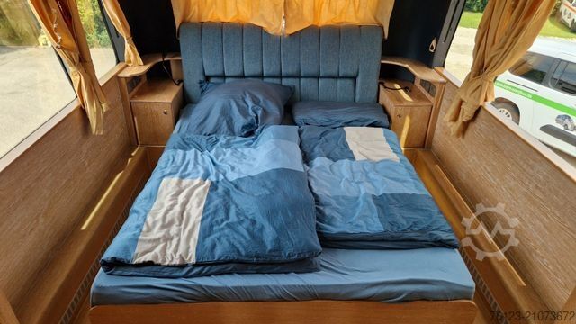 Kamp prikolica/kamper Neoplan Starliner 2 XXL Wohnbus Setra