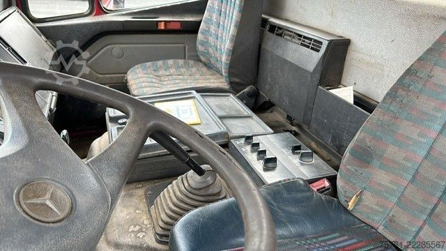 Trijų pusių savivartis sunkvežimis MERCEDES-BENZ 1824 AK Palfinger PK 8000