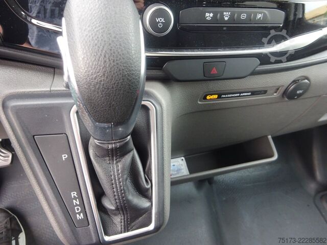 Xe buýt nhỏ FORD Transit Kombi 350 L2H2 Trend Autm SYNC4 ACC Kam
