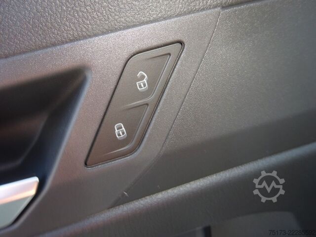 厢式货车 FORD Transit Connect Limited L1 Kasten Stndhzg 2xS-Tü