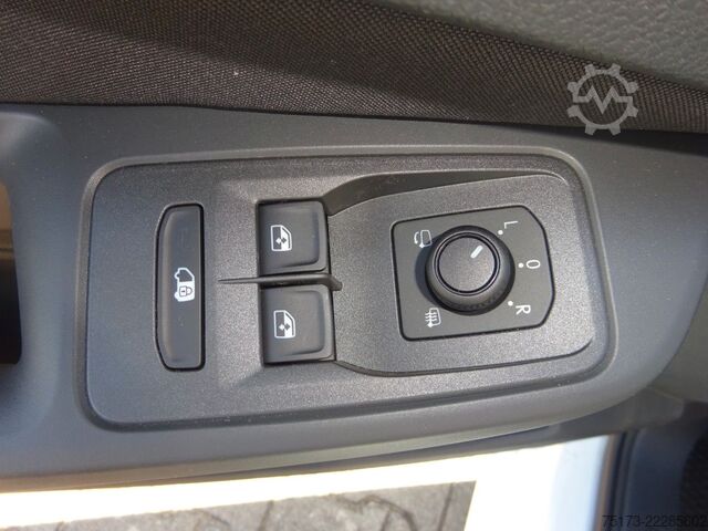厢式货车 FORD Transit Connect Limited L1 Kasten Stndhzg 2xS-Tü