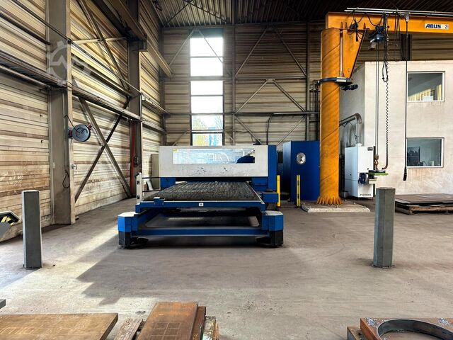 Mesin pemotong laser Trumpf TruLaser 5040