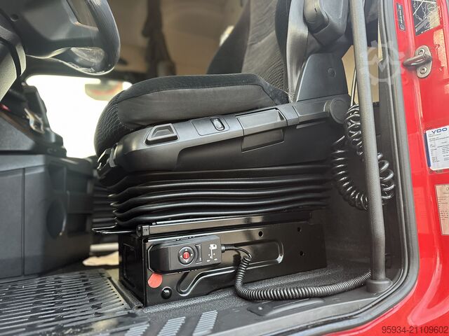 স্ট্যান্ডার্ড ট্রাক্টর ইউনিট Mercedes-Benz Actros 1851