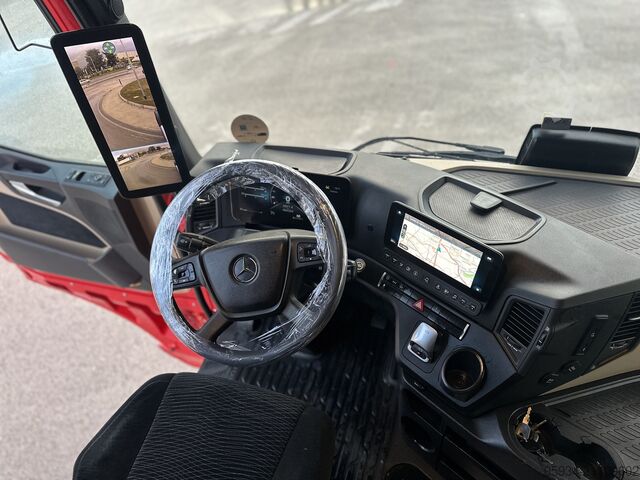 স্ট্যান্ডার্ড ট্রাক্টর ইউনিট Mercedes-Benz Actros 1851