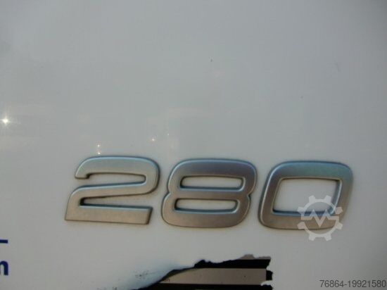 Ledusskapja kravas automašīna VOLVO FL 280 KüHLKOFFER, AUTOMATIK, E6, MIT LBW, THERMO KING