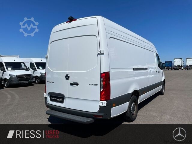 Slēgtais furgons MERCEDES-BENZ Sprinter 317 CDI KA/PRO/MAXI/L3H2/MBUX/NAVI/AUTO