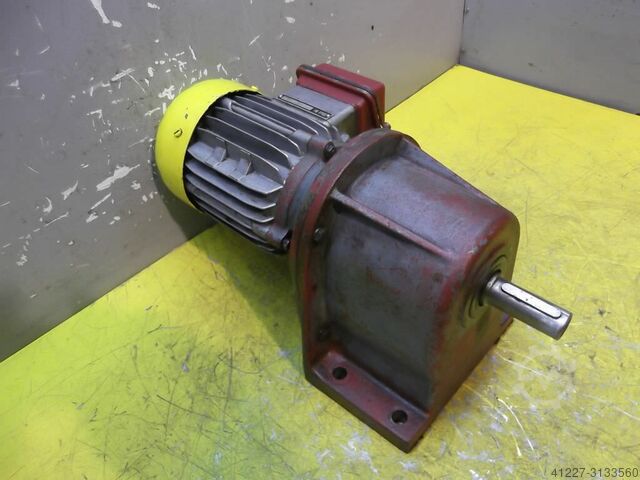 Motoriduttore 0,18 kW 27 giri/min Bauer DK660/163L