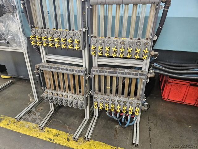 Injection molding machine DEMAG ergotech 420-1450h/320r