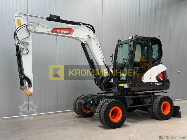 Bager na kotačima Bobcat E 57 W Nieuw