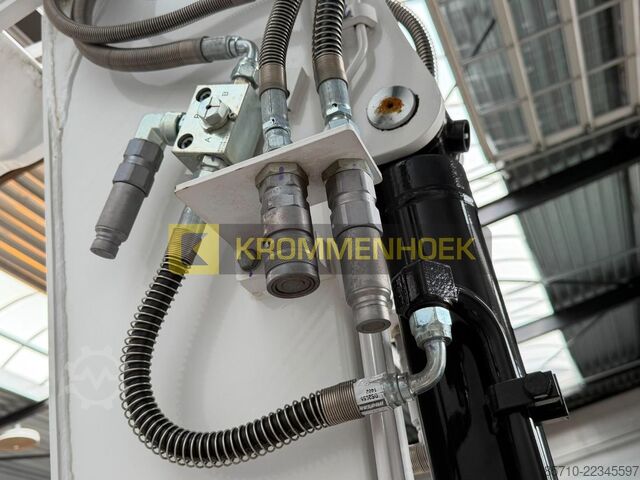 Bager na kotačima Bobcat E 57 W Nieuw