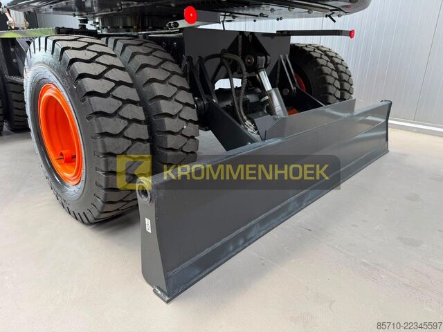 Bager na kotačima Bobcat E 57 W Nieuw