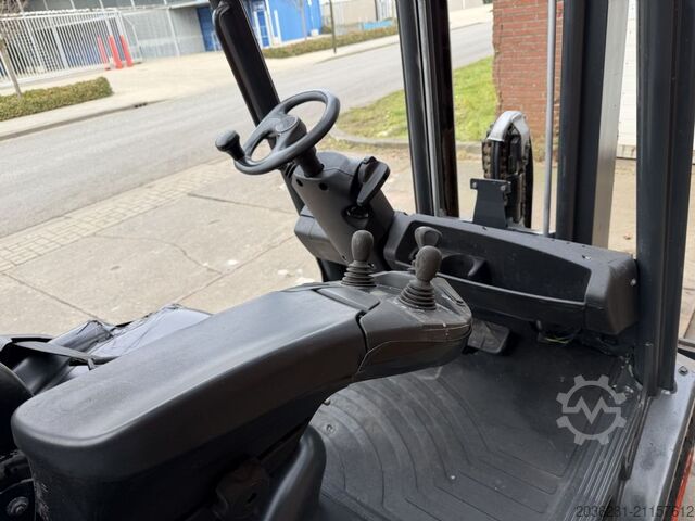 Dieselstapler Linde H35D-02