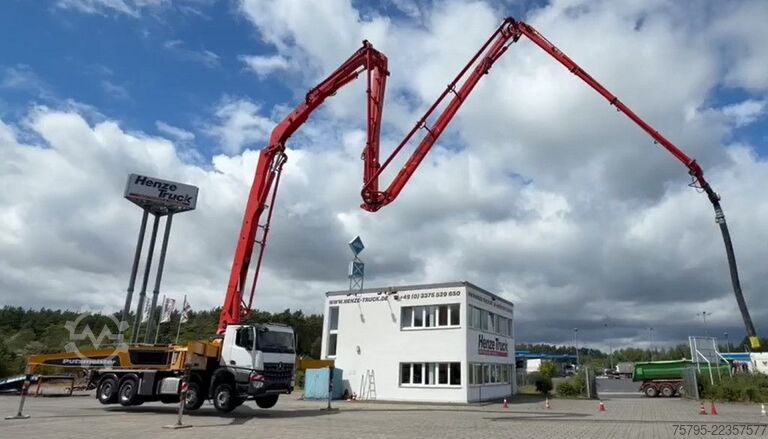 Camión bomba de hormigón MERCEDES-BENZ Arocs 3540 8x4 Betonpumpe Putzmeister BSF 42.5 1