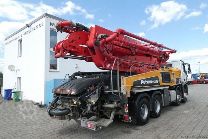 Camión bomba de hormigón MERCEDES-BENZ Arocs 3540 8x4 Betonpumpe Putzmeister BSF 42.5 1