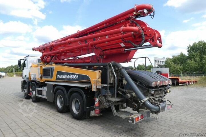 Camión bomba de hormigón MERCEDES-BENZ Arocs 3540 8x4 Betonpumpe Putzmeister BSF 42.5 1