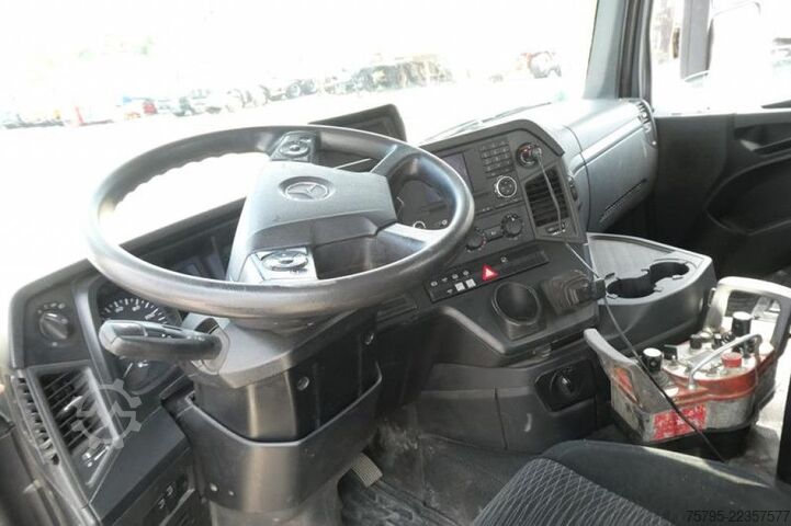 Camión bomba de hormigón MERCEDES-BENZ Arocs 3540 8x4 Betonpumpe Putzmeister BSF 42.5 1