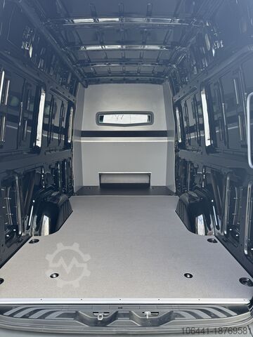 Dobozos kisteherautó Mercedes-Benz Sprinter L3/H2 Doka /Mixto / 7Sitze