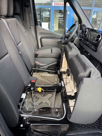 Dobozos kisteherautó Mercedes-Benz Sprinter L3/H2 Doka /Mixto / 7Sitze