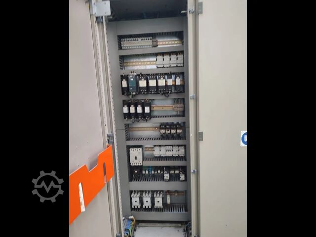 Souffleuse PEHD d’occasion pour 10 L 300 bph UNILOY MILACRON HMS 10/D