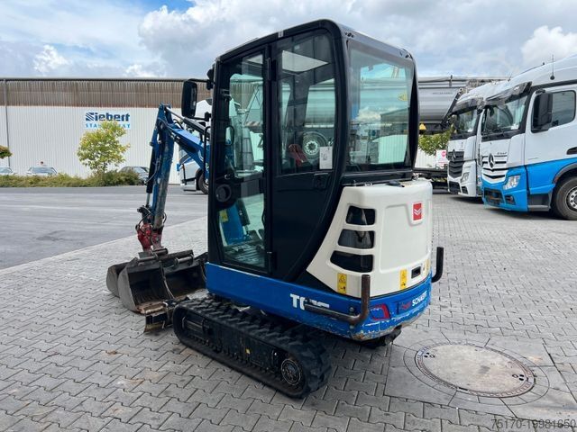 Minigraafmachine TEREX TC16 / 2017 / 1.769h / Löffelpaket / Powertilt