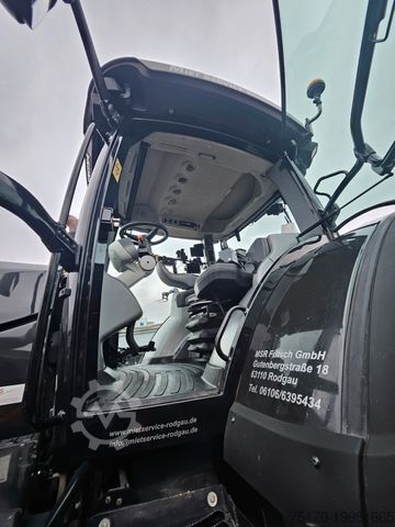 Veículo florestal VALTRA S374 / nur: 1.980h! / 06.2017 / Holzhacker