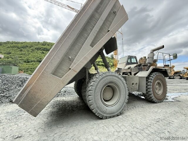  Caterpillar 775D