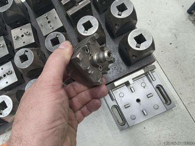 Iegremdētā elektroerozijas iekārta (EDM) Mitsubishi EA8