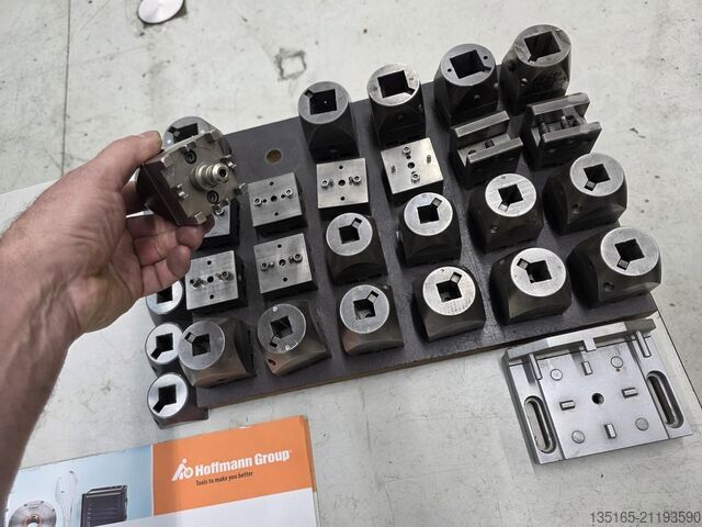 Iegremdētā elektroerozijas iekārta (EDM) Mitsubishi EA8