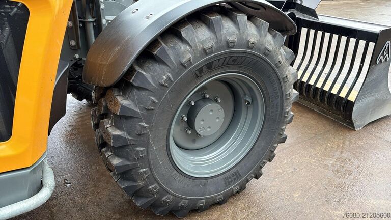 दूरदर्शी लोडर Liebherr T42-7S (INCL BUCKET / BE MACHINE / LIKE NEW / 7...