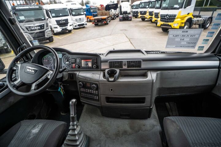 Plateau de chargement MAN TGS 35.360 BL-8X2-6+PALFINGER 27 T/m + 8EXT