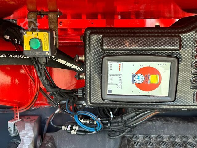 Kamion sa kranom Volvo FH 540 10X4 + FASSI F1650RAL.2.28 + JIB L616L K...