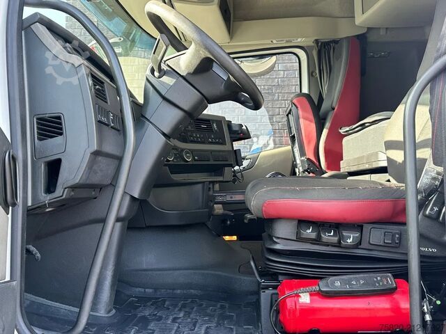 Kamion sa kranom Volvo FH 540 10X4 + FASSI F1650RAL.2.28 + JIB L616L K...