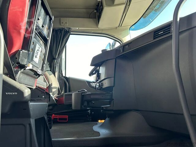 Kamion sa kranom Volvo FH 540 10X4 + FASSI F1650RAL.2.28 + JIB L616L K...