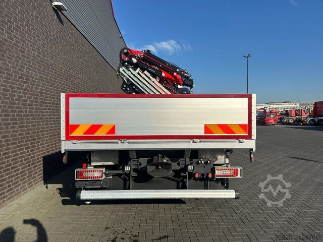 Vrachtwagen met kraan Volvo FH 500 8X4 RF-RT40G  FASSI F1450R.2.8 + JIB L82...