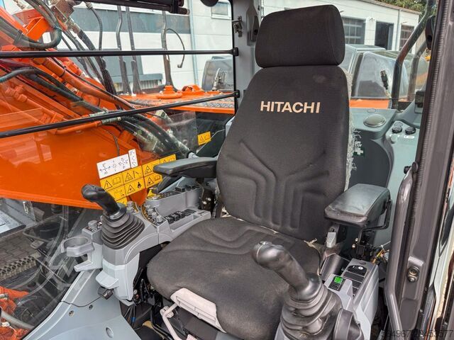 حفارة مجنزرة HITACHI ZX250 LCN-7 OQ80SW vollhydr. ZSA