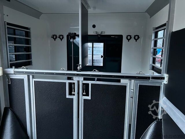 ناقلة مواشي RENAULT Master STX 5 Sitzer  Standard Nur 4102 KM
